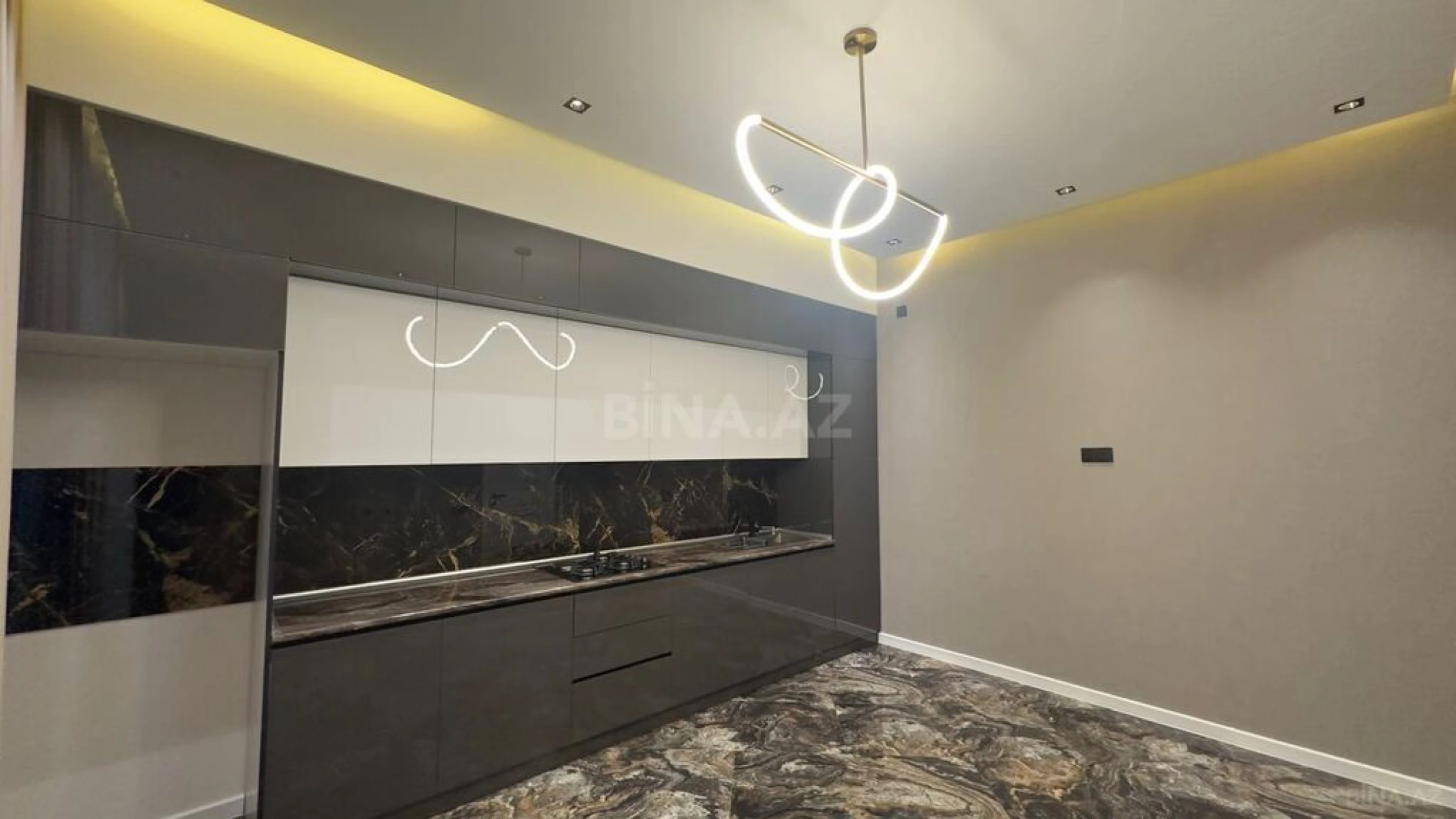 Satılır 4 otaqlı həyət evi 170 m²