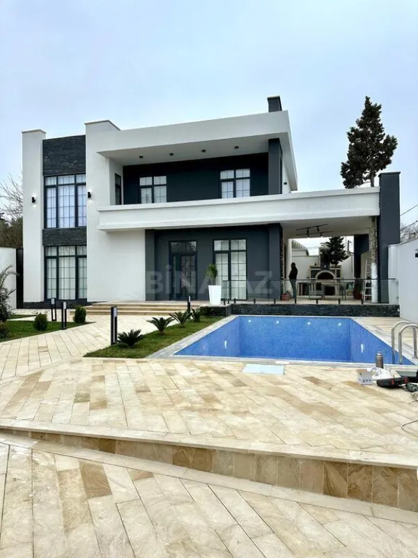 Satılır 5 otaqlı həyət evi 250 m²