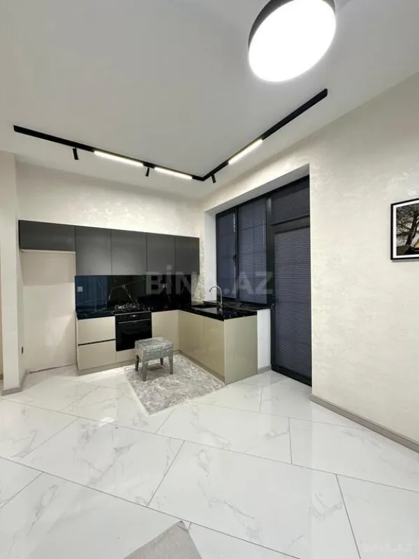 Satılır 5 otaqlı həyət evi 250 m²