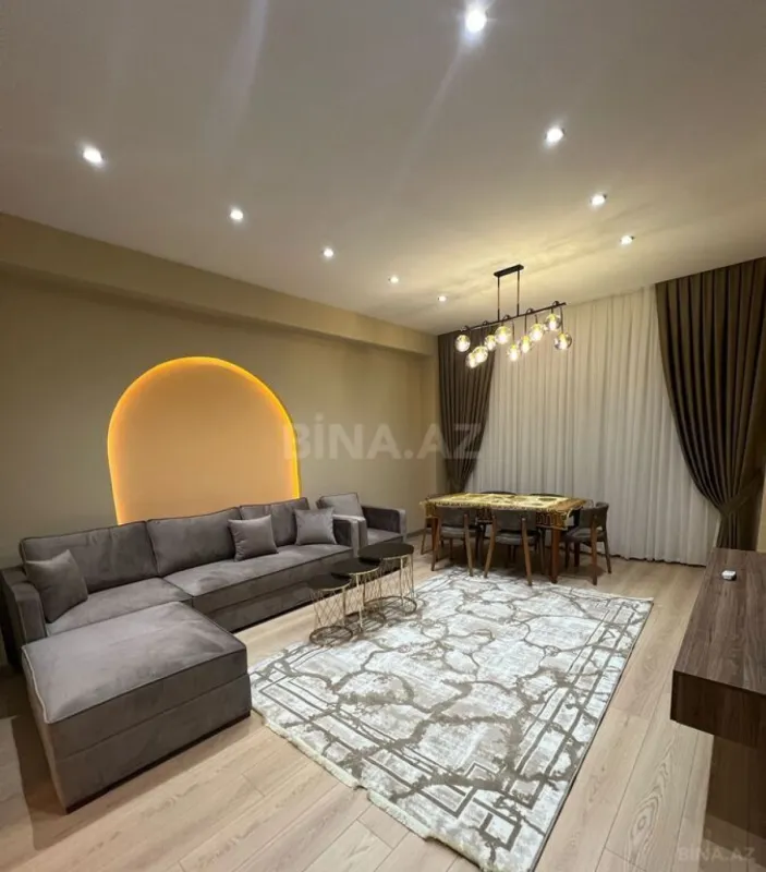 Kirayə verilir 2 otaqlı mənzil 78 m²