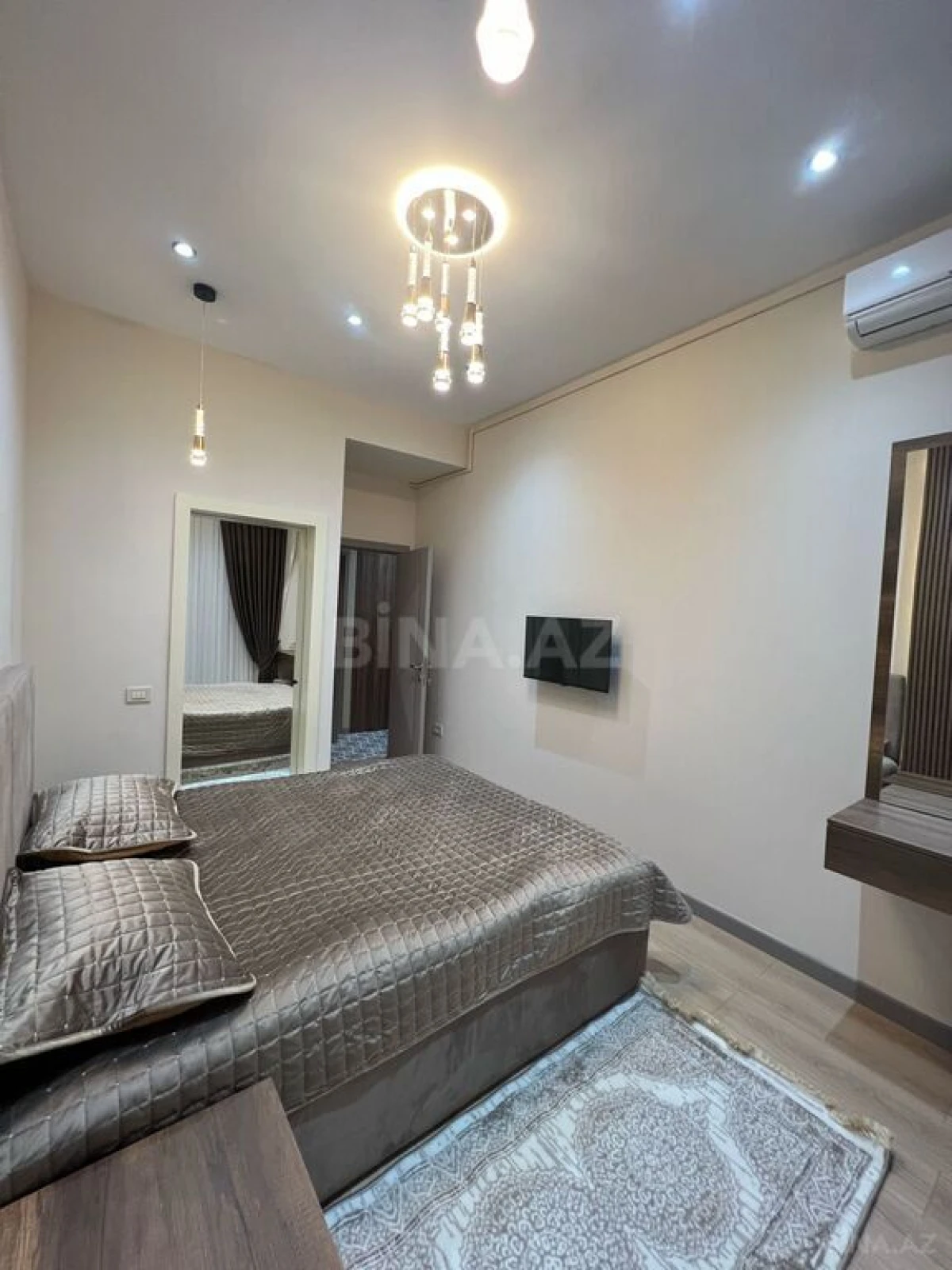 Kirayə verilir 2 otaqlı mənzil 78 m²