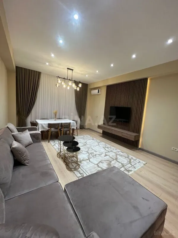 Kirayə verilir 2 otaqlı mənzil 78 m²