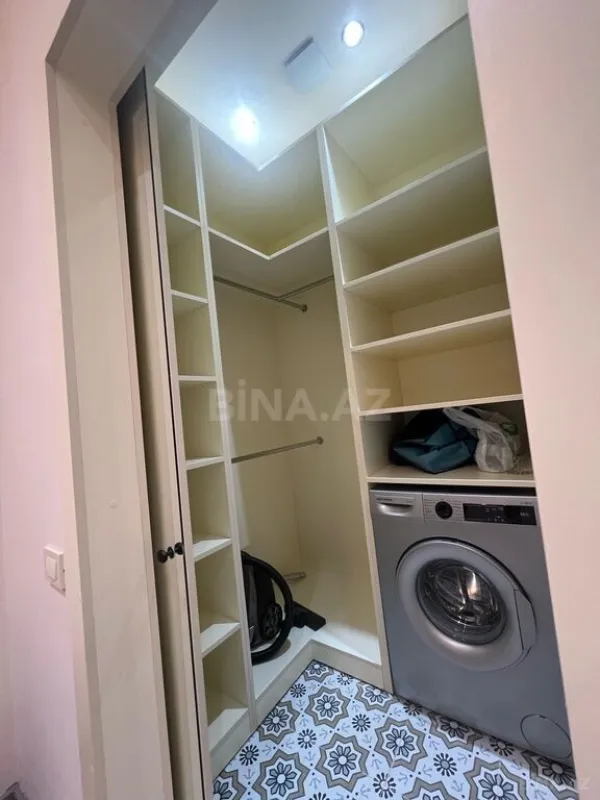Kirayə verilir 2 otaqlı mənzil 78 m²