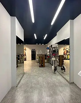 Satılır obyekt 212 m²