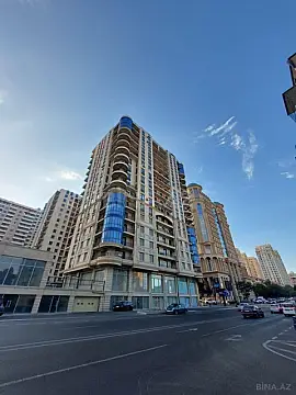 Satılır obyekt 212 m²