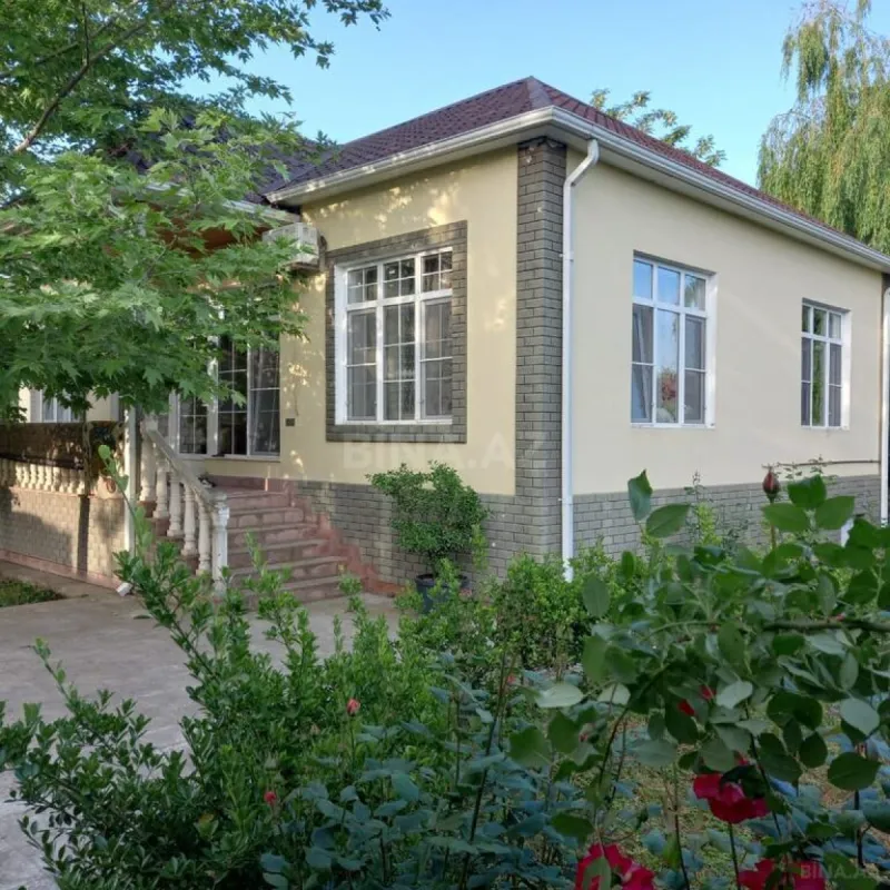 Kirayə verilir 4 otaqlı həyət evi 90 m²