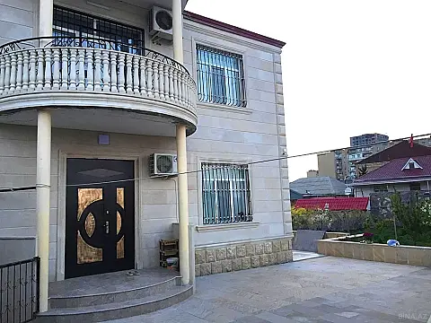 Satılır 5 otaqlı həyət evi 240 m² — Bakı, Yeni Günəşli 5 otaq 240.00 m²