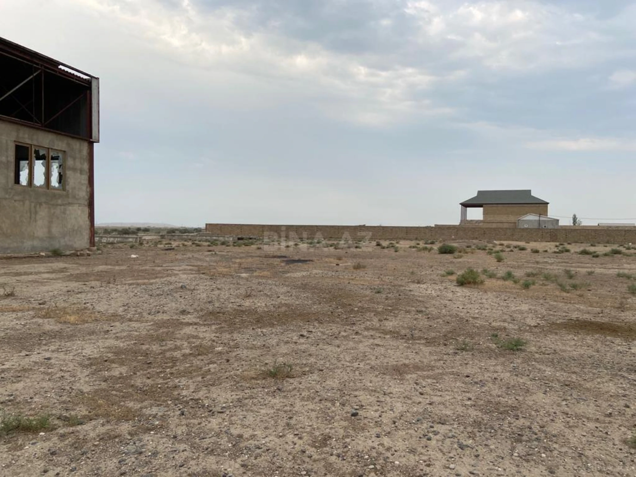 Satılır obyekt 10000 m²