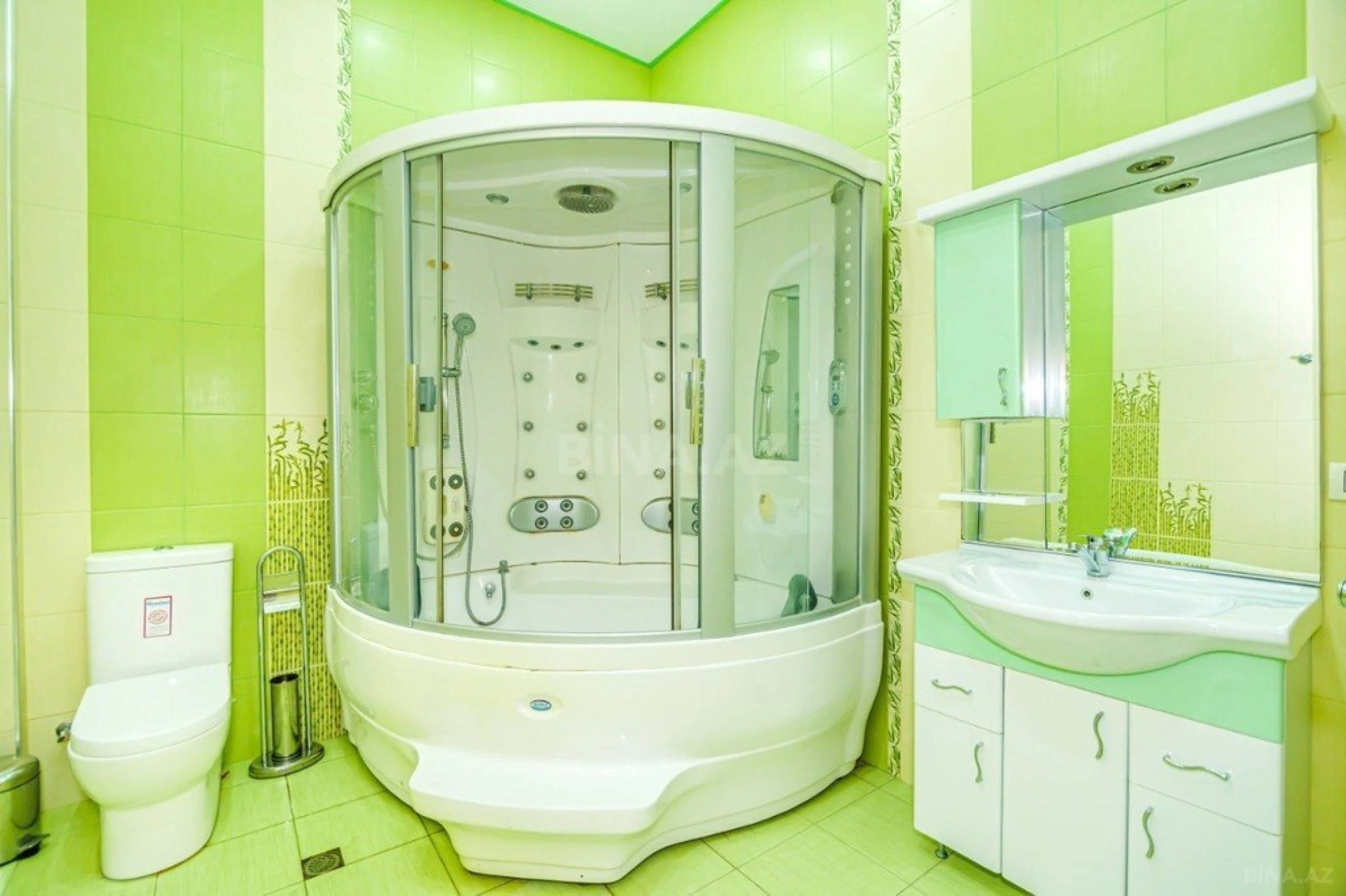 Kirayə verilir 4 otaqlı mənzil 285 m²