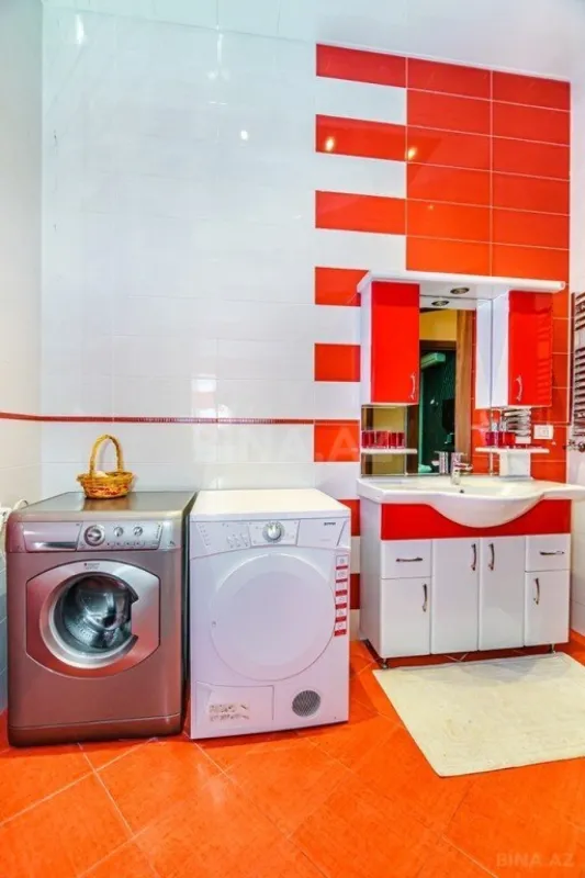 Kirayə verilir 4 otaqlı mənzil 285 m²