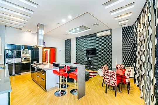 Kirayə verilir 4 otaqlı mənzil 285 m²