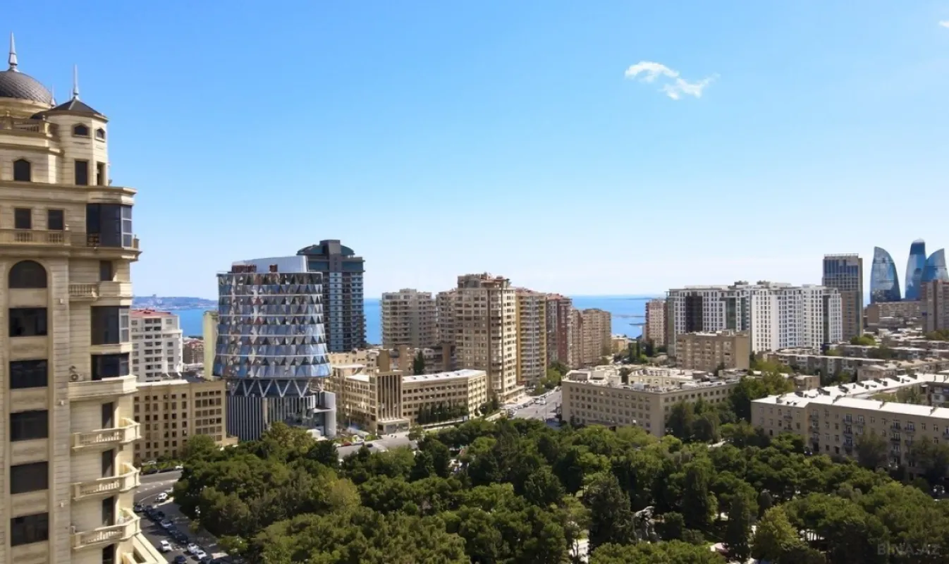 Satılır 4 otaqlı mənzil 205.13 m²