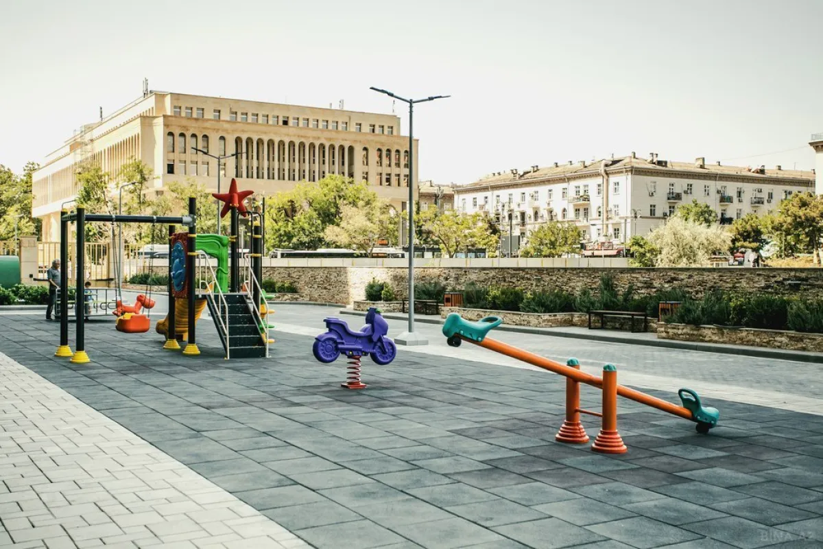 Satılır 4 otaqlı mənzil 205.13 m²