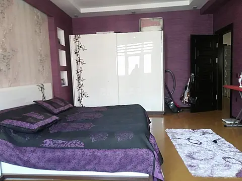 Satılır 3 otaqlı mənzil 140 m²