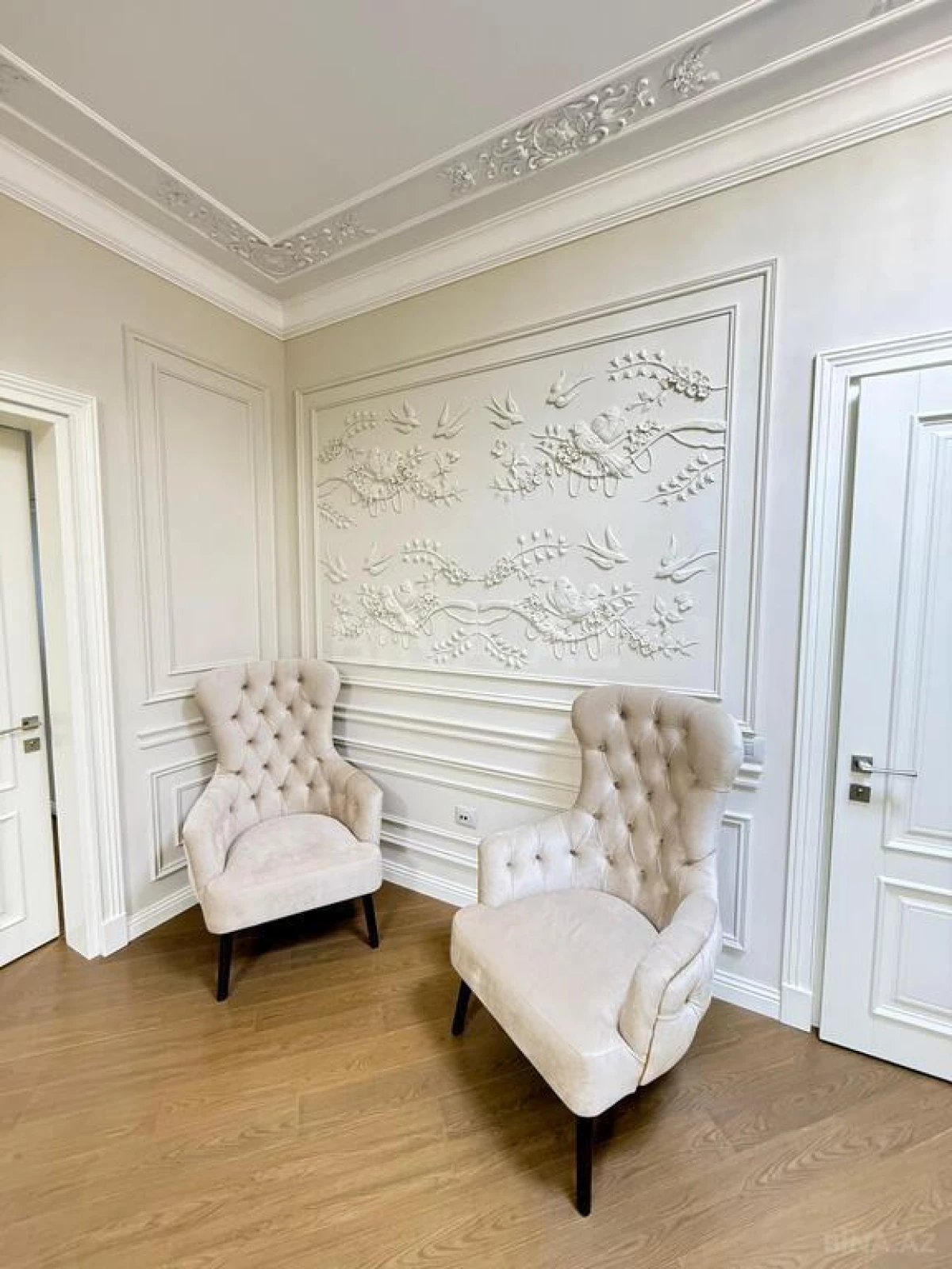 Satılır 4 otaqlı mənzil 205 m²