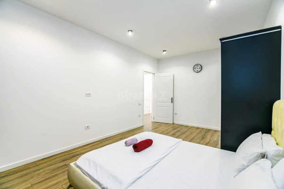 Kirayə verilir 3 otaqlı mənzil 95 m²