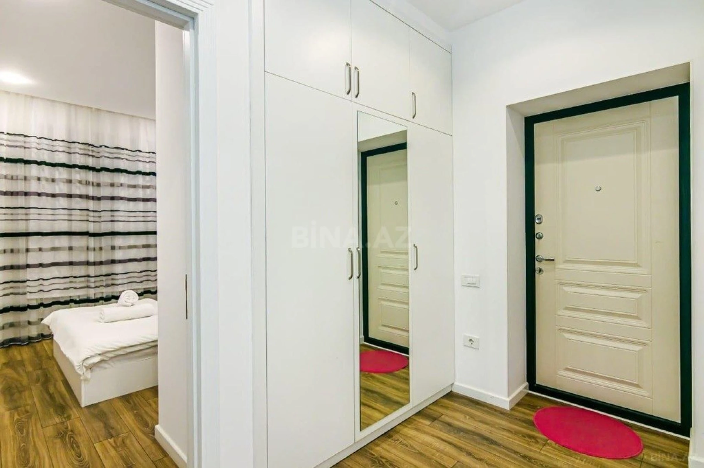 Kirayə verilir 3 otaqlı mənzil 95 m²
