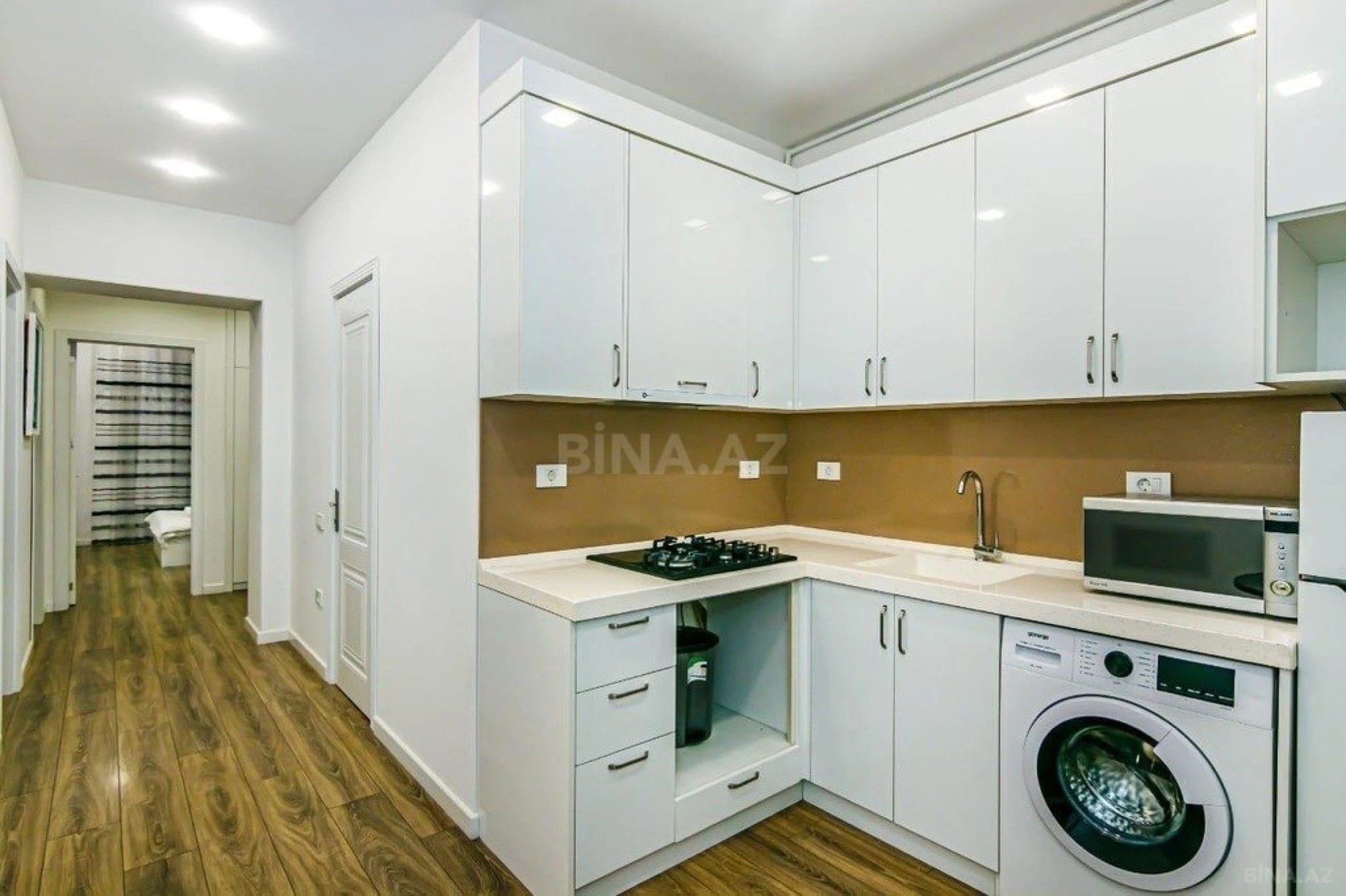 Kirayə verilir 3 otaqlı mənzil 95 m²