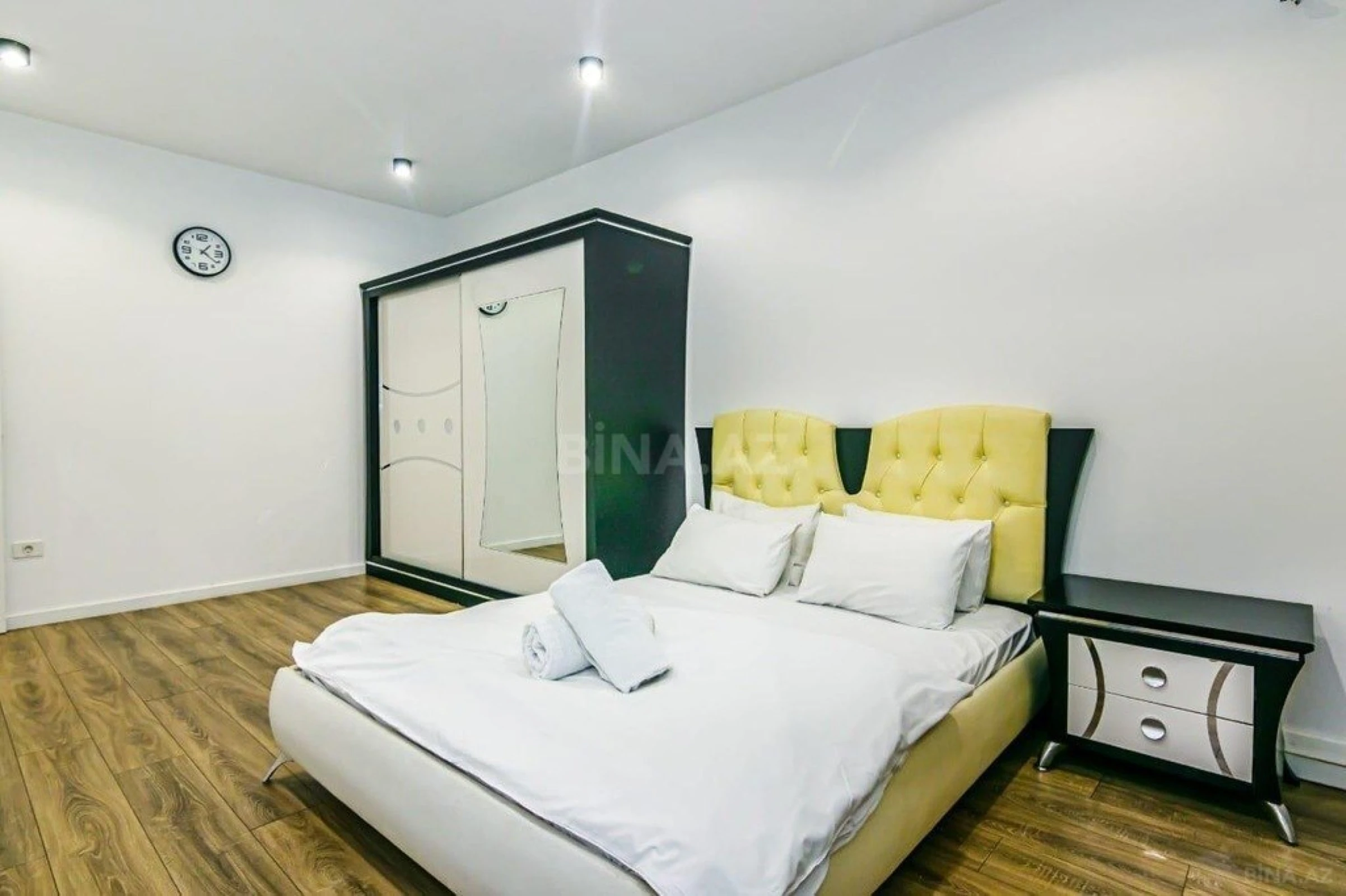 Kirayə verilir 3 otaqlı mənzil 95 m²