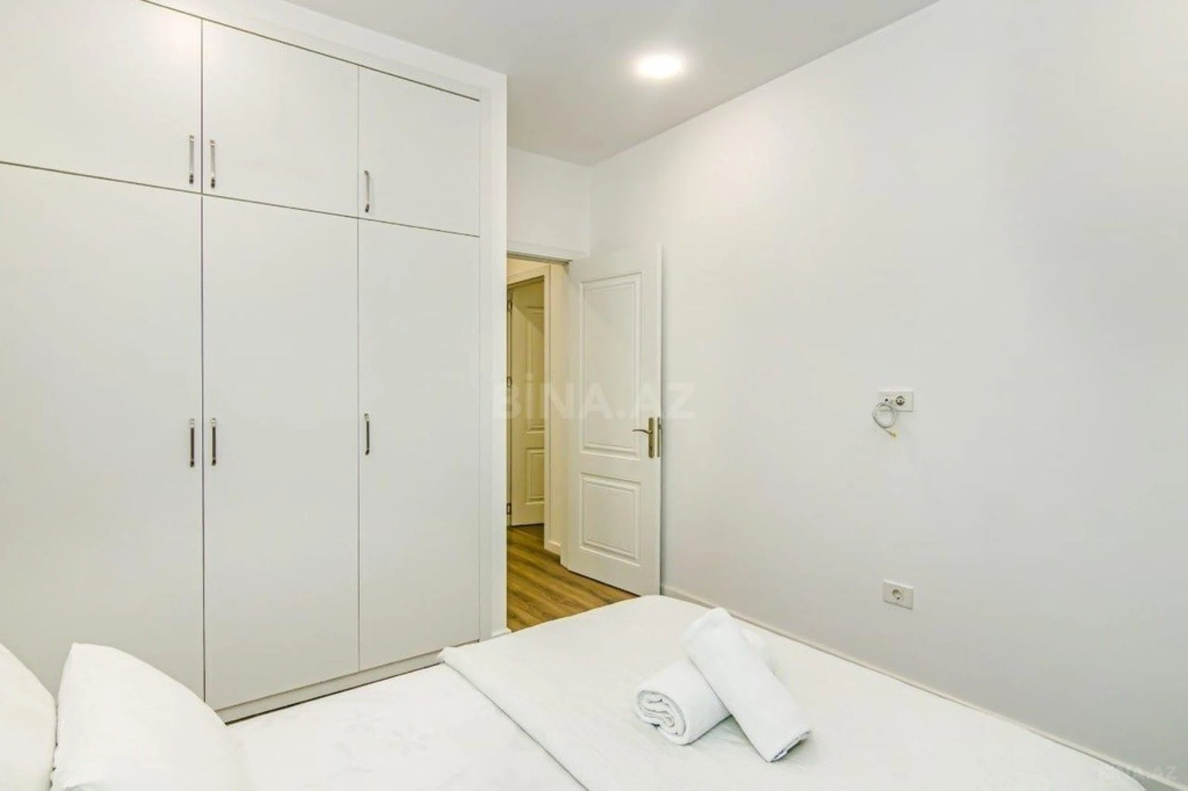 Kirayə verilir 3 otaqlı mənzil 95 m²