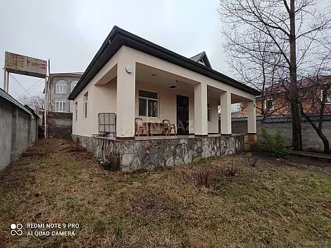 Kirayə verilir 3 otaqlı həyət evi 81 m²