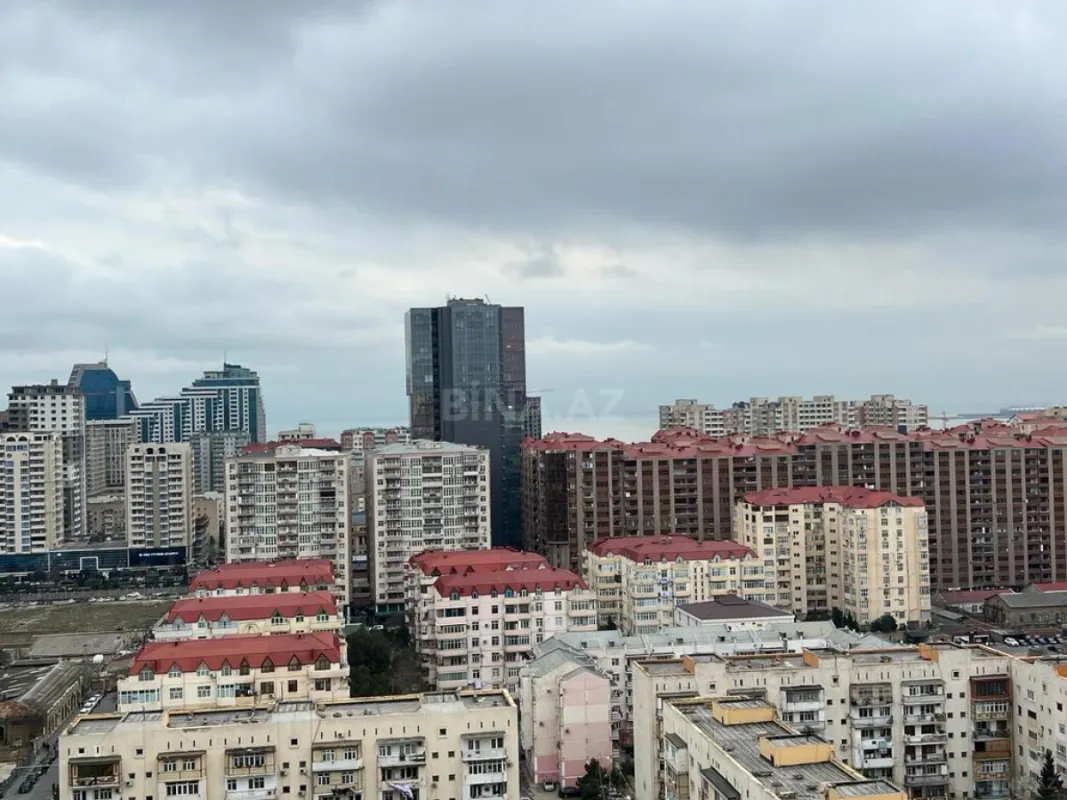 Satılır 2 otaqlı mənzil 92.5 m²