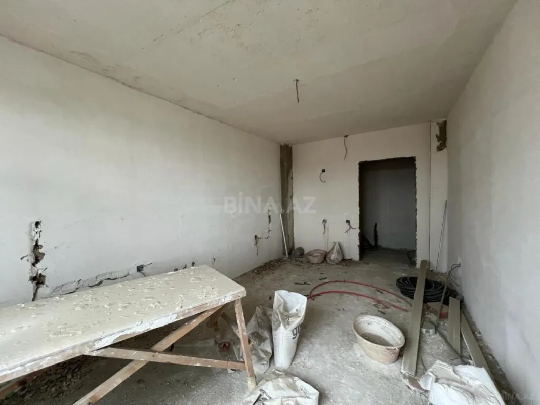 Satılır 2 otaqlı mənzil 92.5 m²