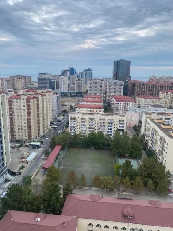 Satılır 2 otaqlı mənzil 92.5 m²