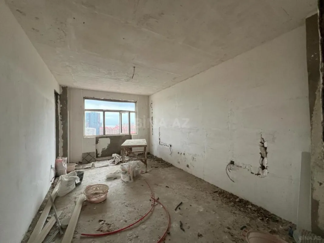 Satılır 2 otaqlı mənzil 92.5 m²