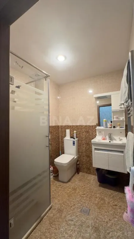 Satılır 2 otaqlı mənzil 65 m²