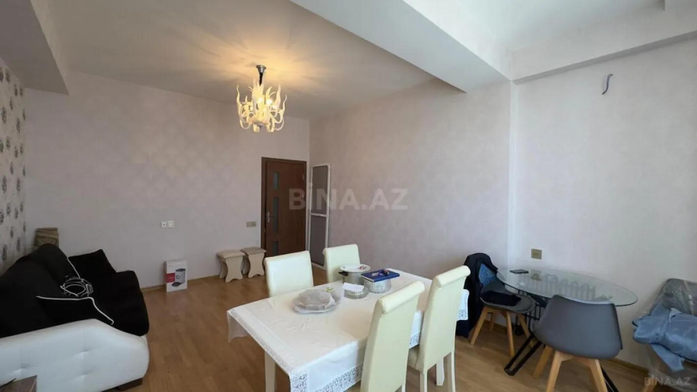 Satılır 2 otaqlı mənzil 65 m²
