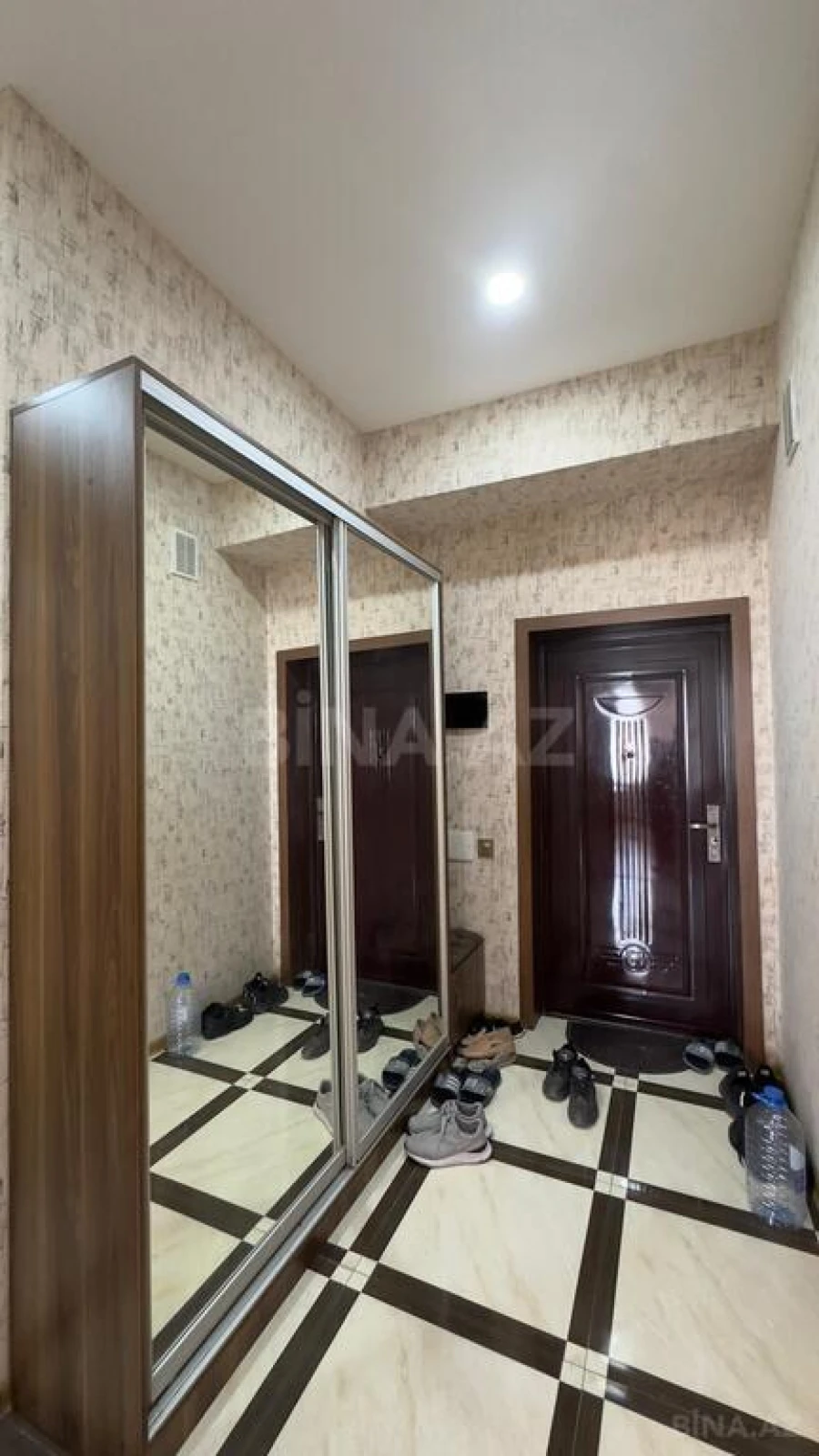Satılır 2 otaqlı mənzil 65 m²