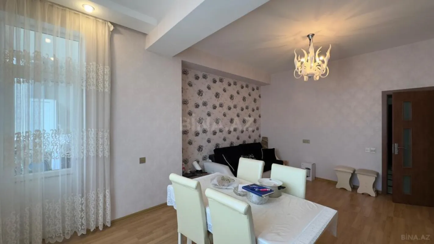Satılır 2 otaqlı mənzil 65 m²