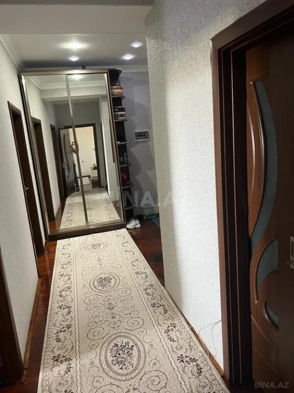 Satılır 3 otaqlı mənzil 97 m²