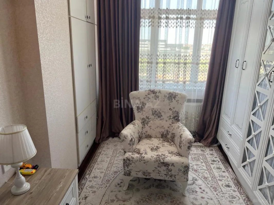 Satılır 3 otaqlı mənzil 97 m²