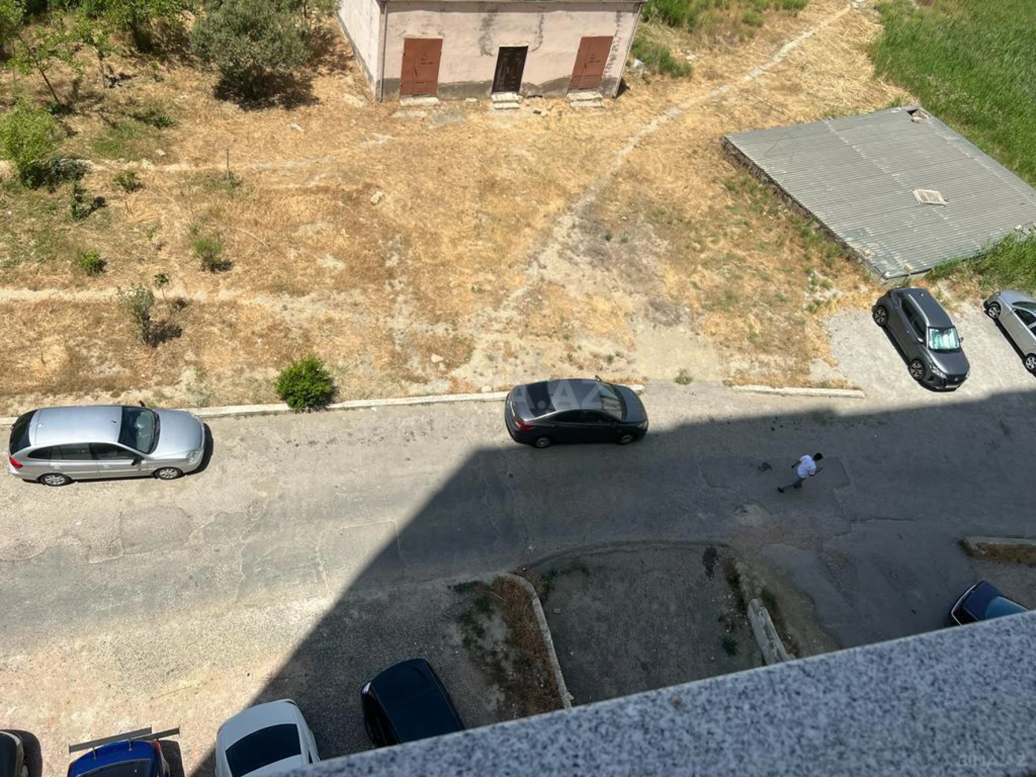 Satılır 3 otaqlı mənzil 97 m²