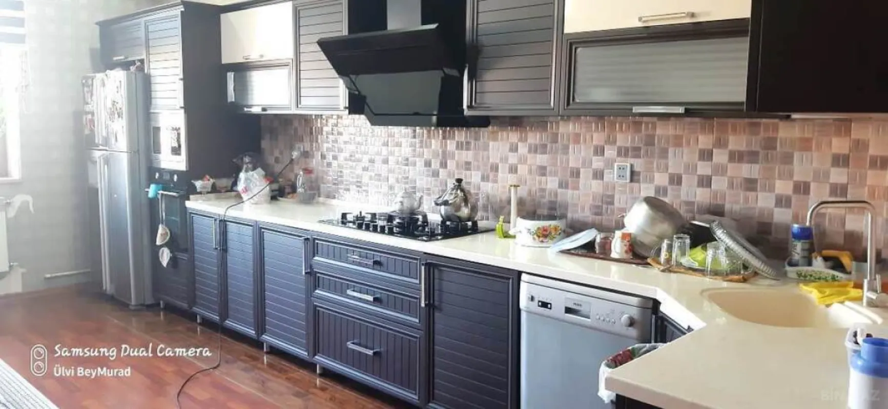 Satılır 4 otaqlı mənzil 250.5 m²