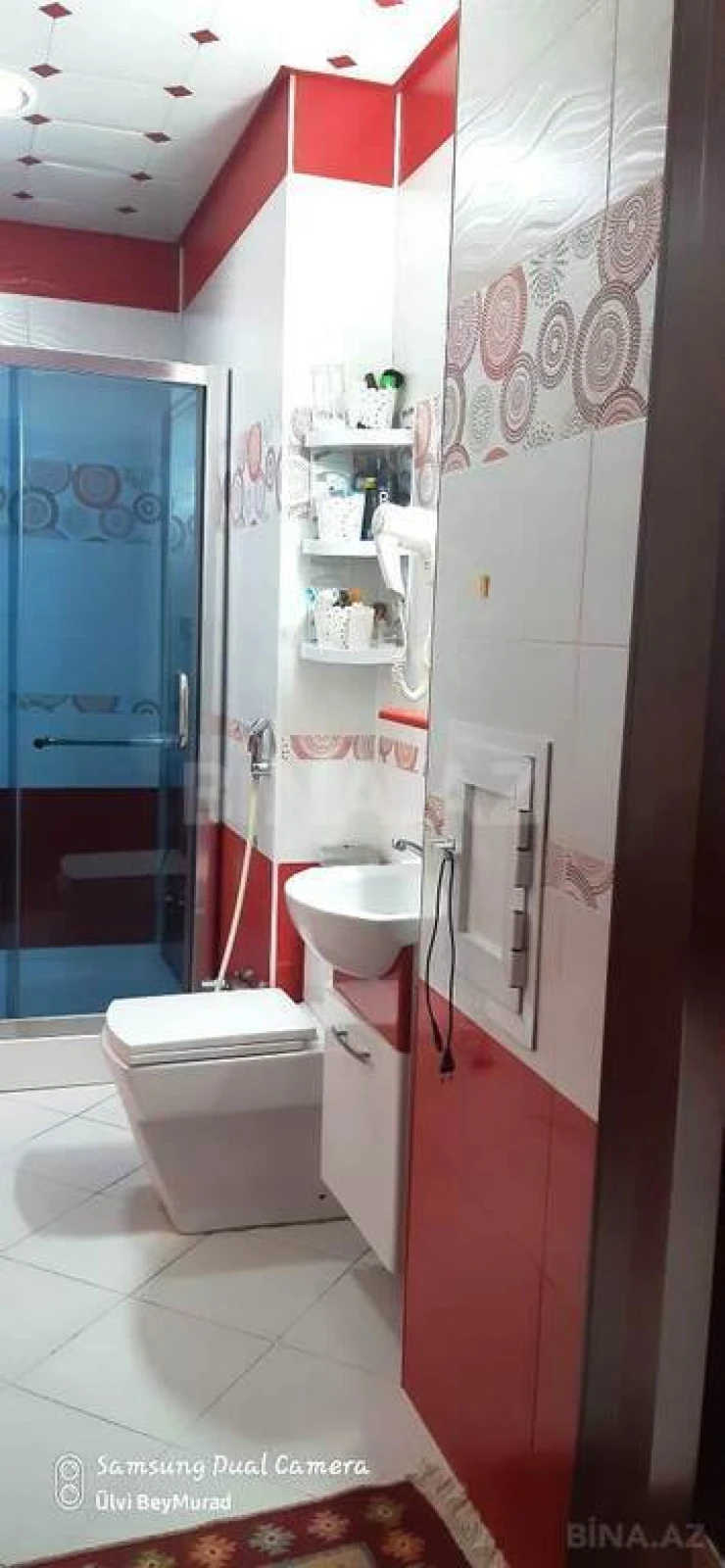 Satılır 4 otaqlı mənzil 250.5 m²