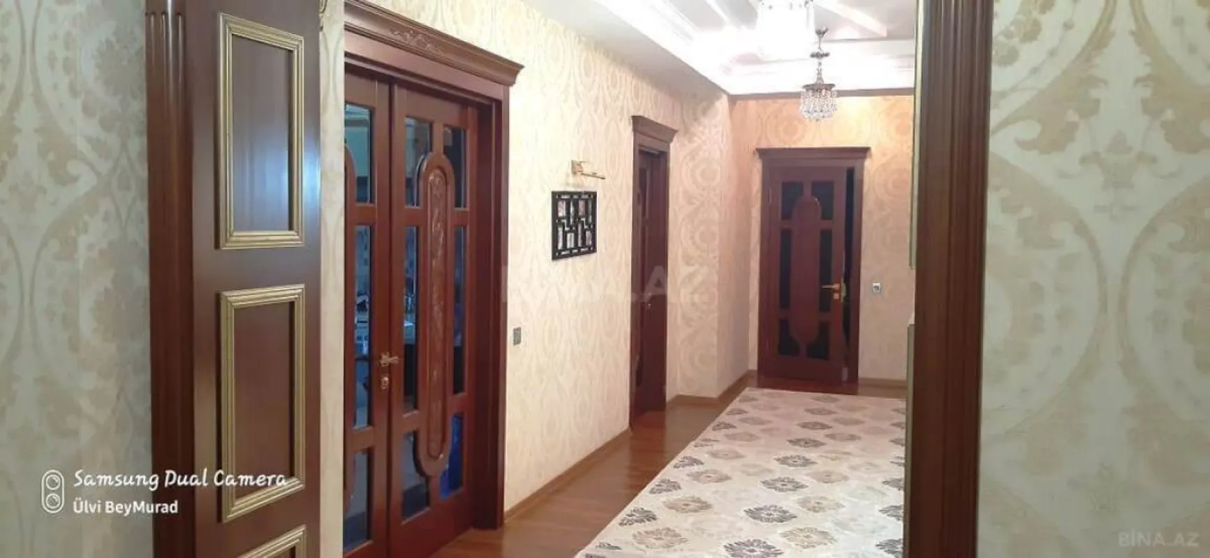 Satılır 4 otaqlı mənzil 250.5 m²