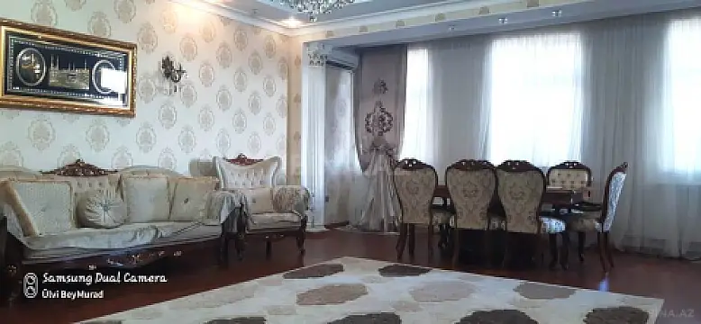 Satılır 4 otaqlı mənzil 250.5 m²