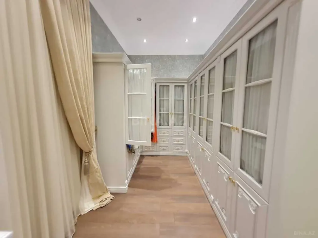 Kirayə verilir 8 otaqlı həyət evi 500 m²