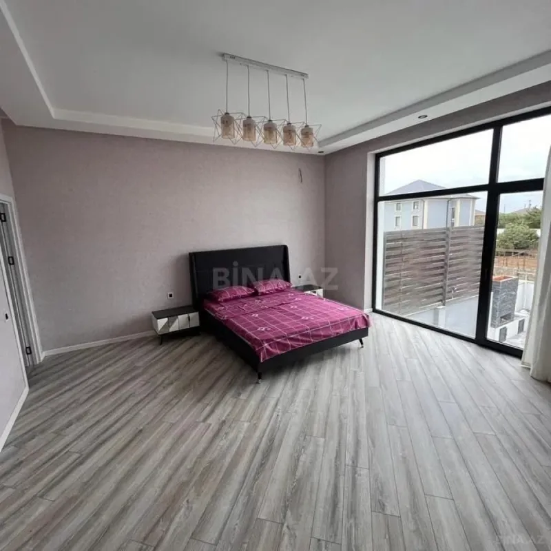 Kirayə verilir 6 otaqlı həyət evi 360 m²