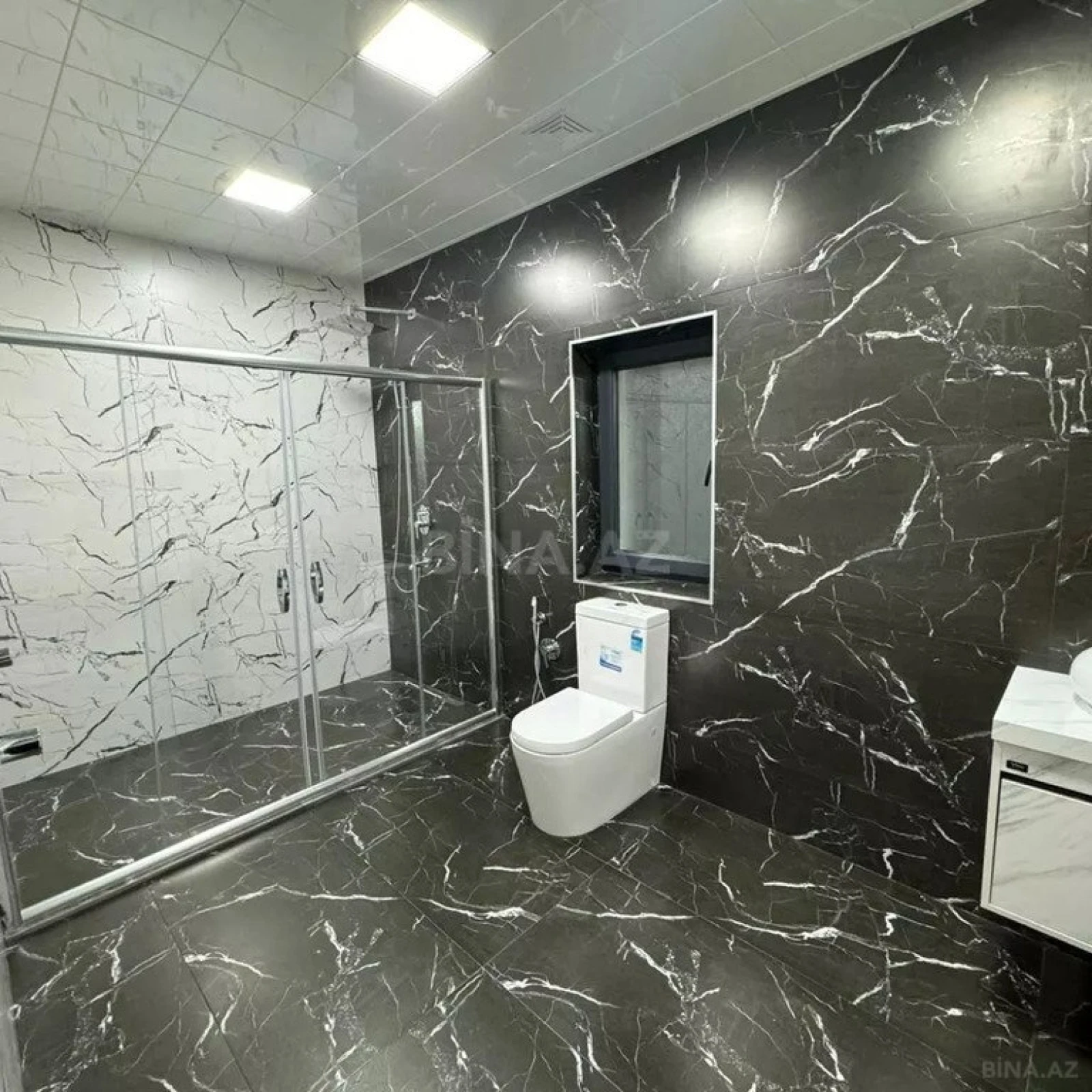 Kirayə verilir 6 otaqlı həyət evi 360 m²