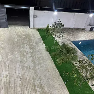 Kirayə verilir 6 otaqlı həyət evi 360 m²