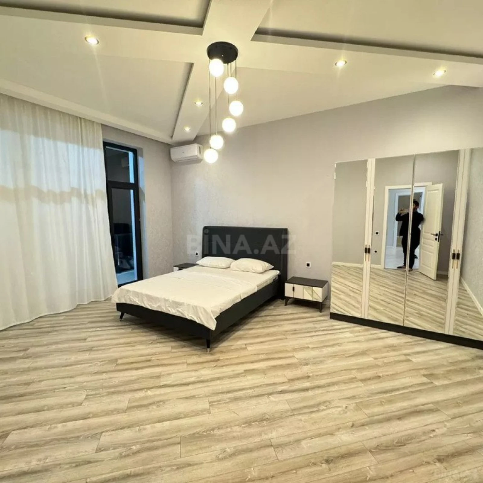 Kirayə verilir 6 otaqlı həyət evi 360 m²
