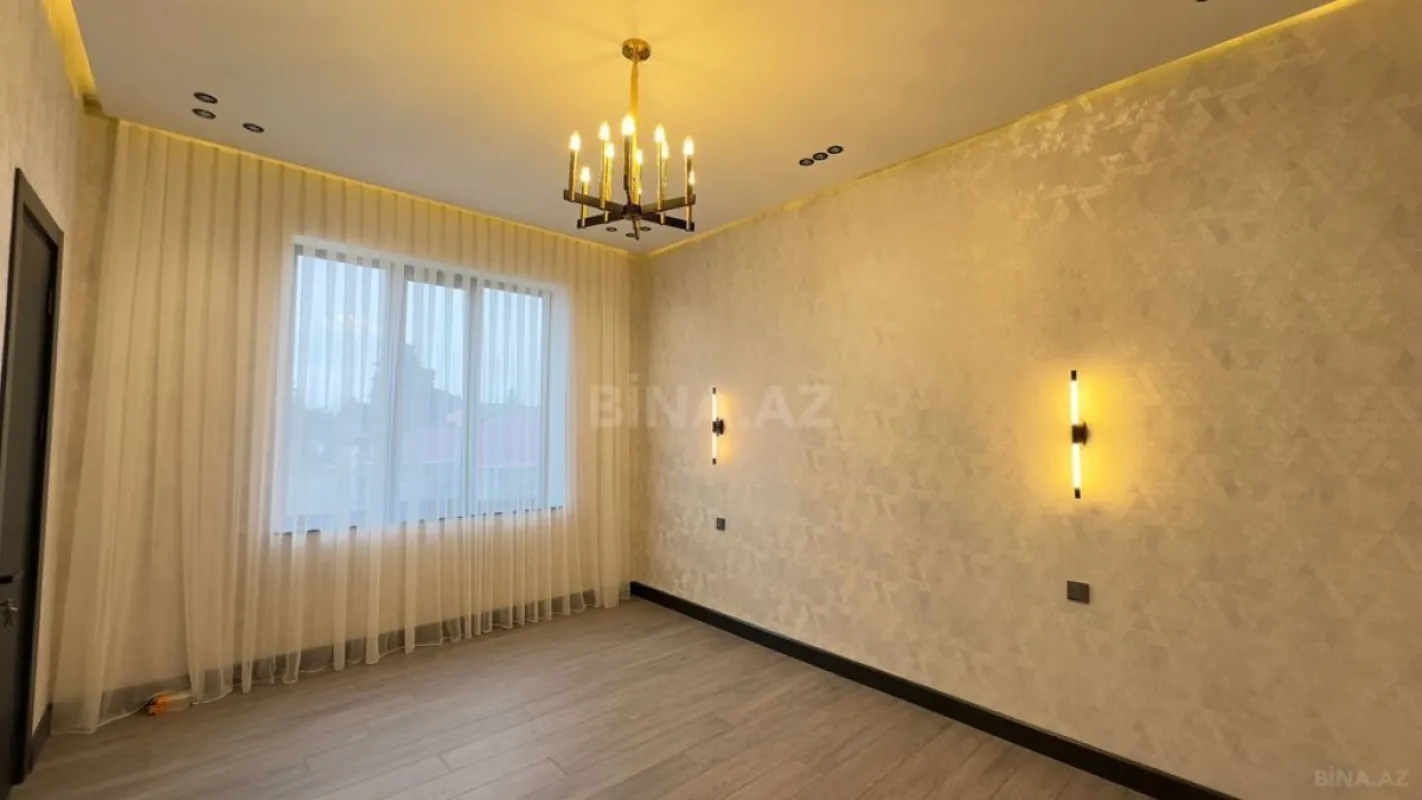 Satılır 6 otaqlı həyət evi 450 m²
