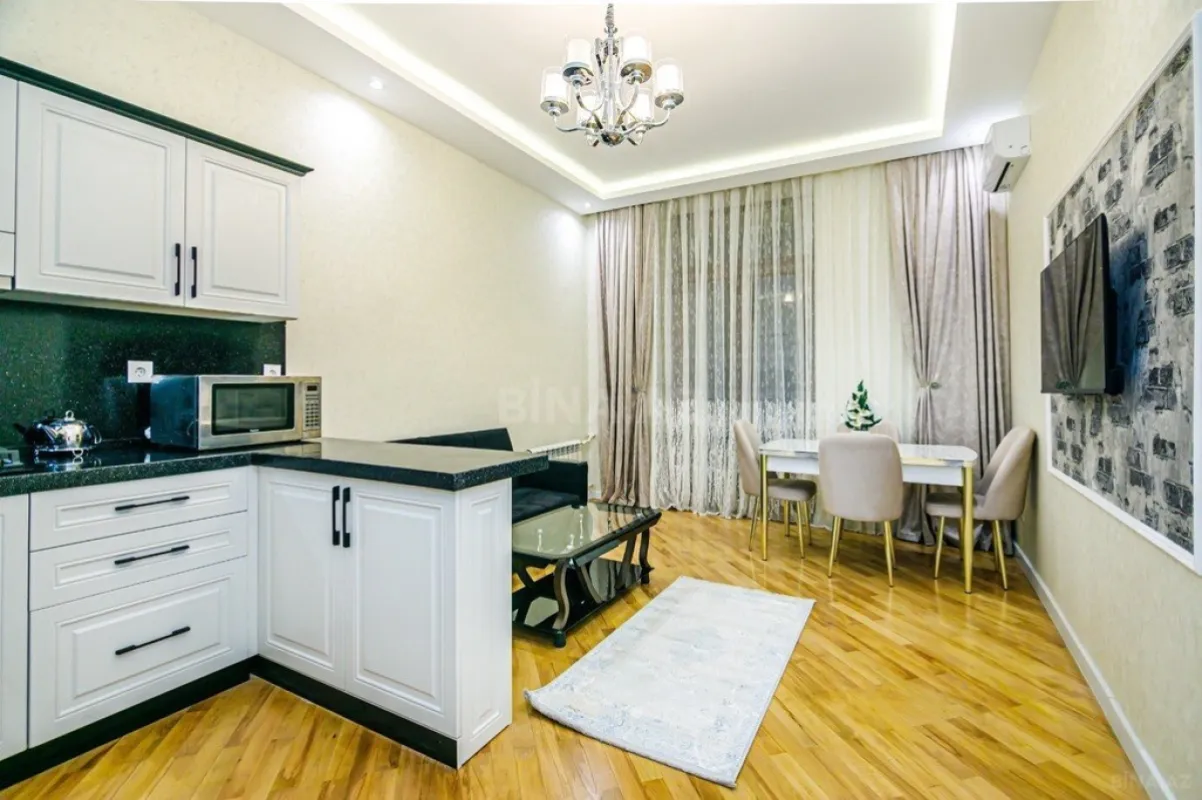 Kirayə verilir 3 otaqlı mənzil 101 m²