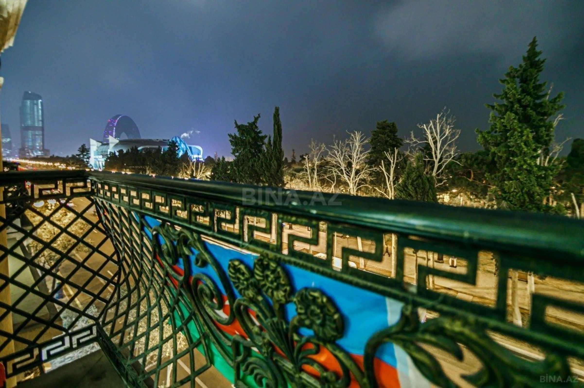 Kirayə verilir 3 otaqlı mənzil 101 m²