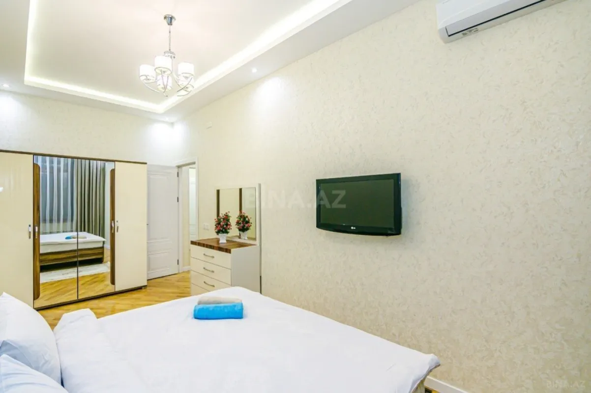 Kirayə verilir 3 otaqlı mənzil 101 m²