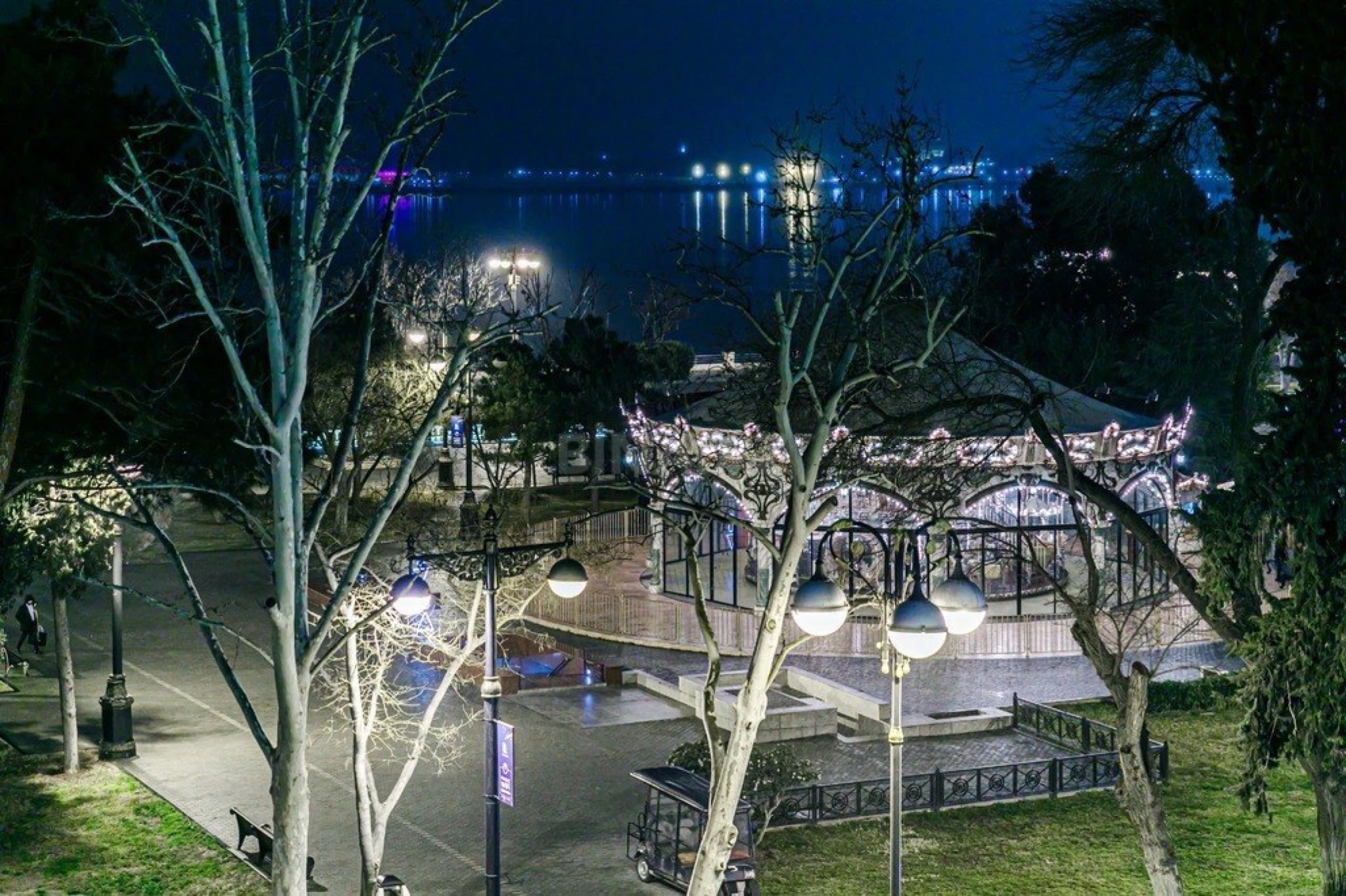 Kirayə verilir 3 otaqlı mənzil 101 m²